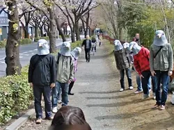 Kumpulan Foto Aneh yang Terekam dari Mobil Google