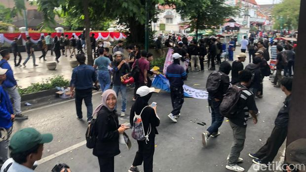 Massa aksi Jogja Memanggil bubar, lalin di Malioboro lancar lagi, Selasa (27/8/2024).