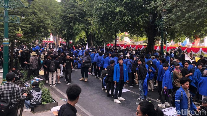 Massa aksi Jogja Memanggil bubar, lalin di Malioboro lancar lagi, Selasa (27/8/2024).