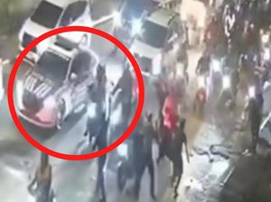 Kronologi Kasat Lantas Makassar Luka Akibat Mobil Dilempari Batu saat Demo