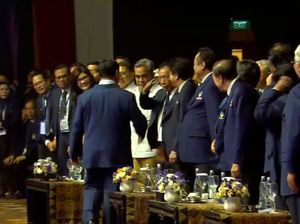 Momen Sutiyoso Beri Hormat ke Prabowo di Kongres NasDem