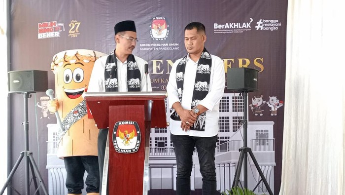 Pasangan calon bupati dan wakil bupati dari jalur perseorangan, Uday Suhada dan Pujiyanto