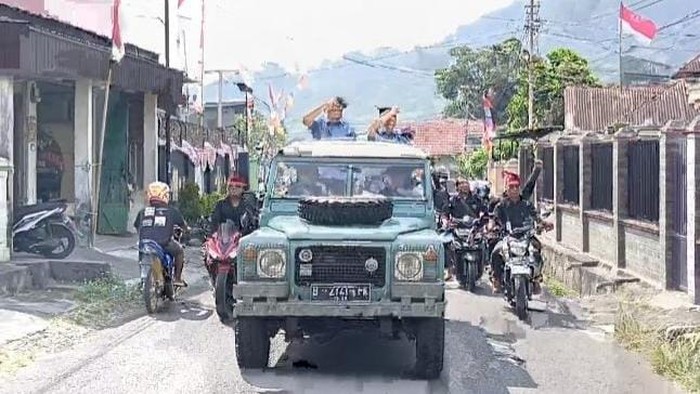 Pasangan Cawako dan cawawako Lubuklinggau, Rachmat Hidayat dan Rustam Effendi mendaftar di KPU Lubuklinggau