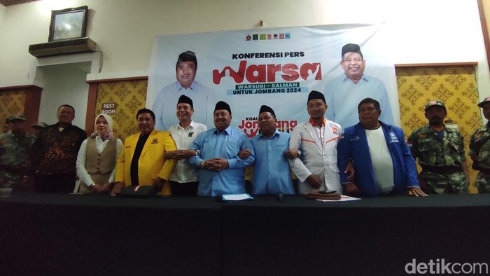 Pasangan Warsubi dan Salmanudin Yazid atau Gus Salman (WarSa)
