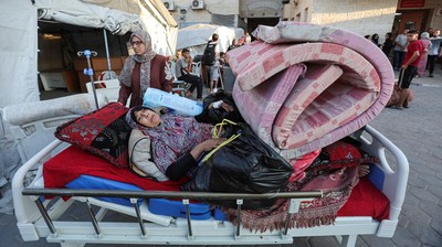 Pasien Tinggalkan RS Al Aqsa Gaza Usai Diteror Pasukan Israel