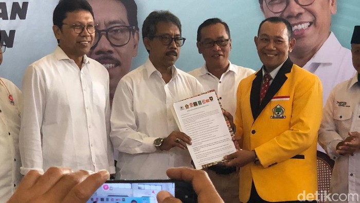Deklarasi bakal paslon Afnan Hadikusumo dan Singgih Raharjo maju Pilwalkot Jogja, Selasa (27/8/2024).