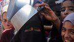 Sedih! Melihat Anak-anak Gaza Antre Makan