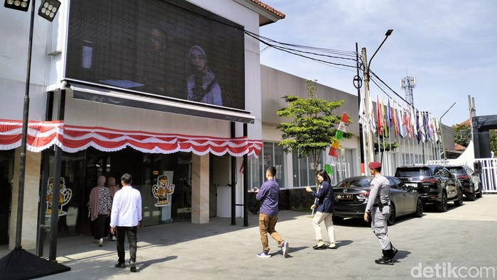 Suasana di Kantor KPU Jabar, Kota Bandung, Selasa (27/8/2024).