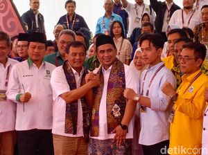 Ahmad Luthfi-Taj Yasin Harap Santri Mendunia dengan Pesantren Obah
