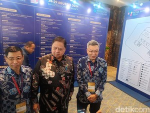 Airlangga Ungkap Alasan Banyak Mal di Jakarta