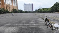 Polda Metro Jaya menyiapkan sembilan kantong parkir untuk mengikuti Misa Akbar yang dipimpin Paus Fransiskus di Stadion Utama GBK, Jakarta pada (5/9/2024). 