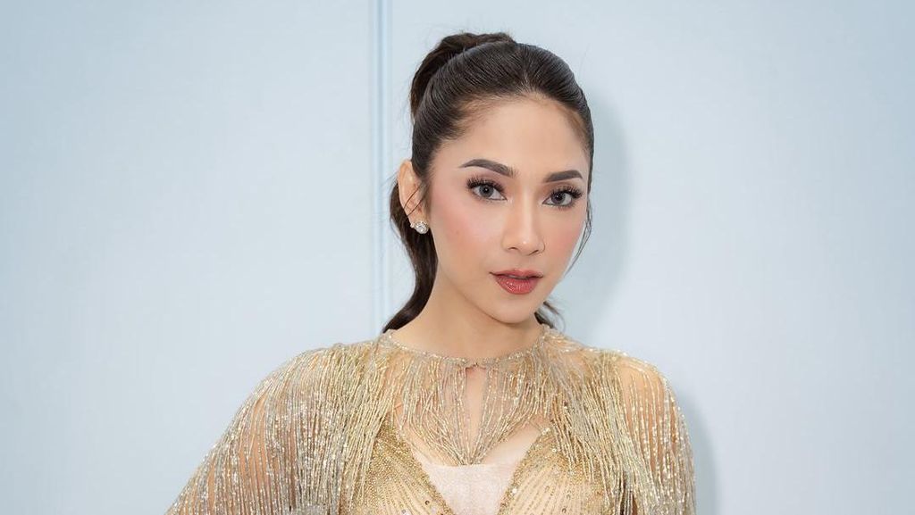 Dinda Kirana Ingin Berbakti ke Ayah yang Sedang Pemulihan Stroke