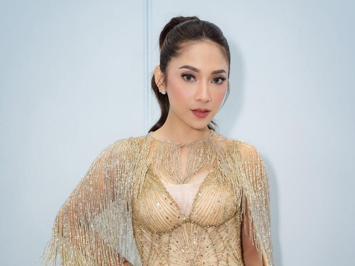 dinda kirana