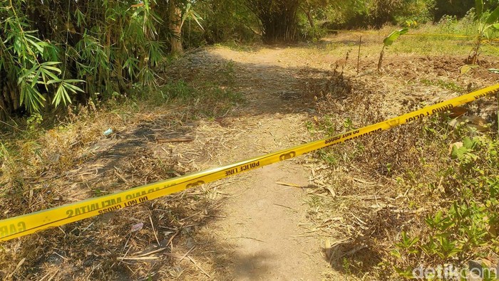 Tempat kejadian maut usai anak habisi nyawa ayah kandungnya di Cirebon