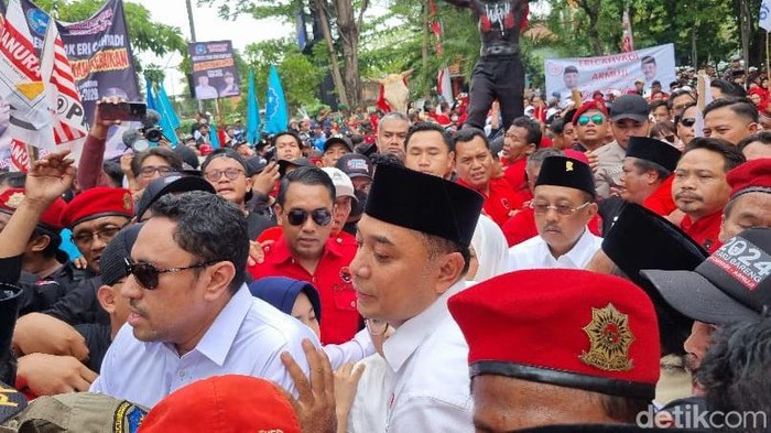 Eri-Armuji daftar Pilwali Surabaya 2024.