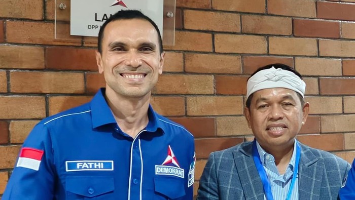 Fathi Demokrat bersama Dedi Mulyadi. (dok. istimewa).
