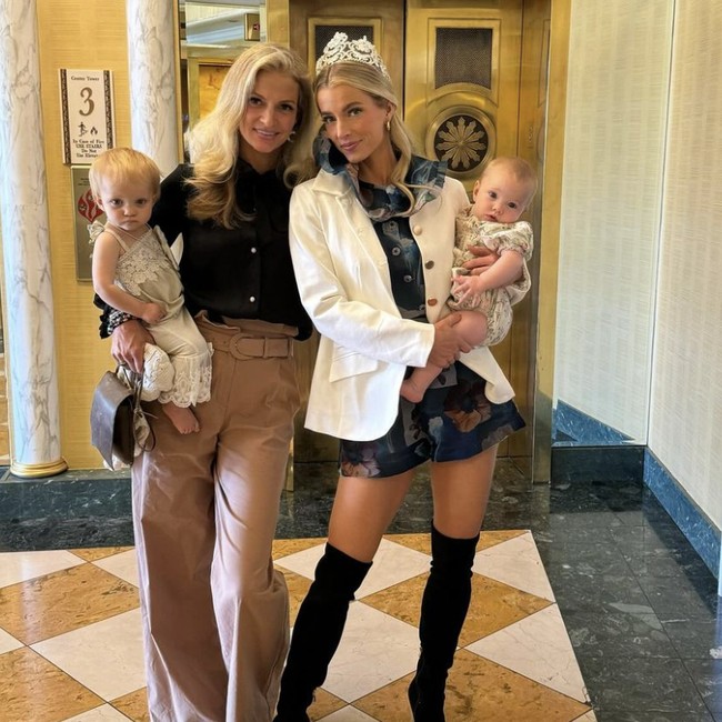 Dalam segmen yang sudah direkam sebelumnya, Hannah mengungkapkan rasa syukurnya, “Sebagai Mrs. American, saya dipenuhi dengan rasa syukur dan kegembiraan telah menjadi bagian dari perjalanan ini. Tahun ini sungguh luar biasa. Saya sangat berterima kasih untuk dukungan tanpa henti dari suami saya, Daniel, dan anak-anak kami, Henry, Charles, George, Francis, Lois, Martha, Mabel, dan Flora. Cinta dan dorongan kalian adalah kekuatan terbesar saya.” Foto: dok. Instagram @ballerinafarm