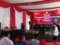 Seni Dongkrek Iringi Kaji Mbing-Sandhi Daftar Pilbup Madiun 2024