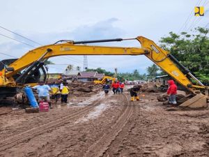 Pasca Banjir Ternate, PUPR Geber Perbaikan Jalan hingga Hunian