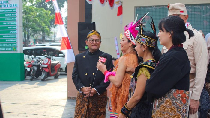 Klinik Mitra Diani di Ciracas Jaktim Undang Meriam Bellina Rayakan HUT RI