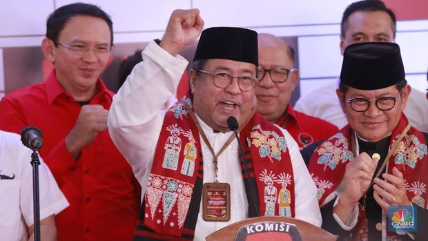 Konferensi Pers Pramono - Rano Karno di kantor KPU Provinsi DKI Jakrata, Jalan Salemba Raya, Jakarta, Rabu (28/8/2024). (CNBC Indonesia/Muhammad Sabki)