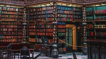 Ruang baca Kerajaan Portugis di Rio De Janeiro, Brasil yang dibuka untuk umum pada tahun 1883. Foto: Historyfeels via Boredpanda