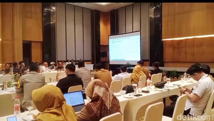Mediasi warga Muba blokir jalan perusahaan Pelambang .
