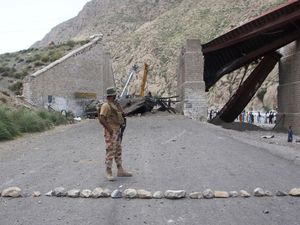Ledakan Bom Mobil Guncang Pakistan, 4 Orang Tewas-12 Luka