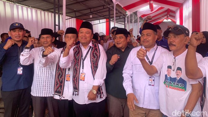 Pasangan Edi-Eko mendaftar ke KPU Demak, Rabu (28/8/2024).