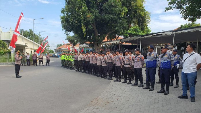 Polres Jombang terjunkan 150 personel pengamanan tahap pendaftaran Pilkada