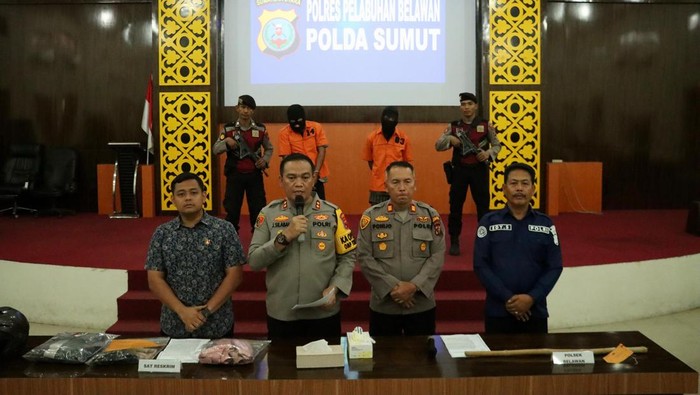 Polres Pelabuhan Belawan saat merilis kasus pemerkosaan bocah SD. (Foto: Dok. Polres Pelabuhan Belawan).