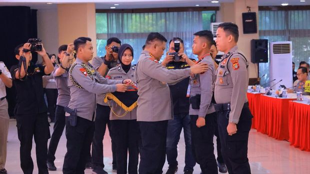 Polri menggelar latihan pra-Operasi Tribrata Jaya 2024 untuk pengamanan kunjungan Paus Fransiskus dan International Sustainability Forum (ISF) tahun 2024. (dok Istimewa)