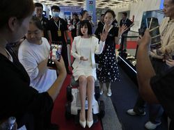 Potret Canggih Robot China, Makin Mirip Manusia!