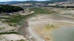 Potret Danau Fanaco di Sisilia Mengering