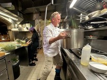 Potret Inspiratif Koki Terbang di Austria