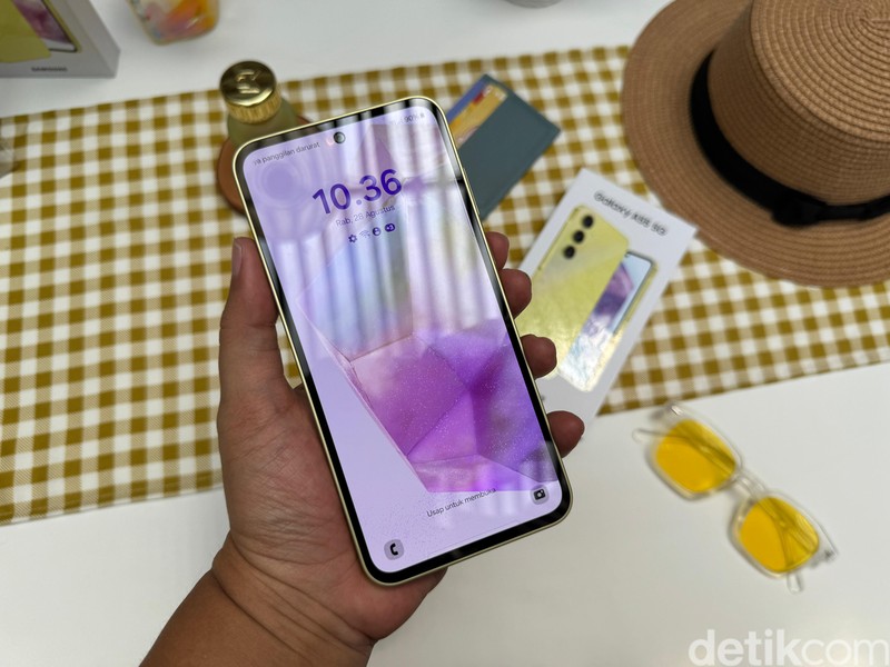 Samsung Galaxy A55 Awesome Lemon