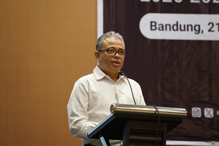Sekretaris Utama LKPP Iwan Herniwan dalam pembukaan giat Koordinasi Penyelarasan Roadmap IT dan Arsitektur Sistem Pemerintahan Berbasis Elektronik (SPBE) dengan Rencana Strategis LKPP Tahun 2025-2029