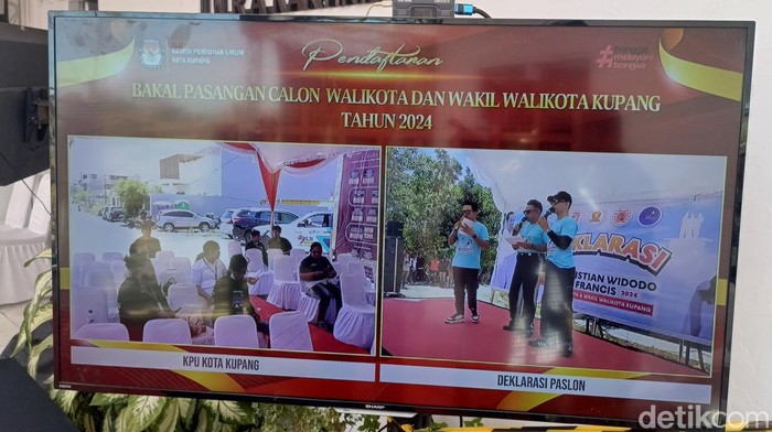 Tayangan video deklarasi salah satu pasangan Pilwalkot Kupang di monitor KPU Kota Kupang, Rabu (28/8/2024).