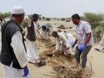 Warga Sudan Gali Tanah untuk Pemakaman Korban Banjir Bandang