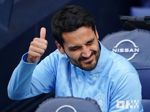Guendogan Legowo Tersingkir dari Man City