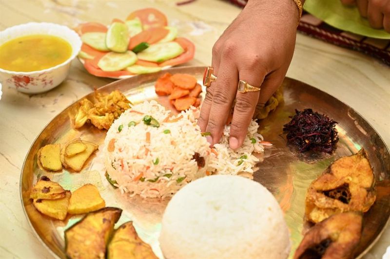 5 Negara Ini Punya Table Manner Berbeda, Jangan Sampai Keliru!