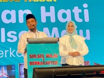 ASS Kenalkan Istri Ikut Hadir Saat Deklarasi Maju Pilgub Sulsel: Satu Ji