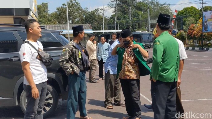 Anser Kampak ke Polres Trenggalek