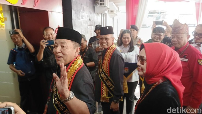 Arinal Djunaidi-Sutono resmi mendaftar Pilgub Lampung ke KPU
