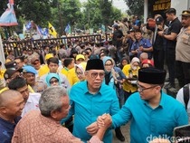 Ditemani Airin, Benyamin Davnie-Pilar Saga Resmi Daftar Pilwalkot Tangsel