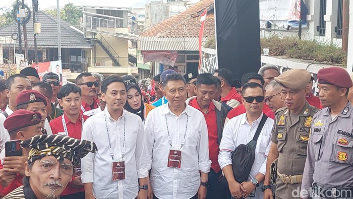 Bilal dan Mulyana Mendaftar ke KPU Cimahi