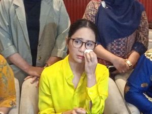 Cerita Lengkap Bunga Zainal Terjerumus Investasi Bodong Temannya Sendiri