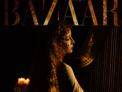 8 Foto Dilraba Dilmurat Tampil Bak Dewi Yunani, Bikin Pangling