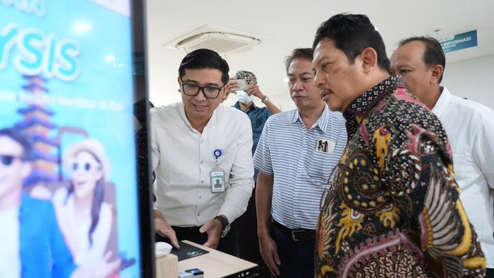 Direktur Utama BPJS Kesehatan Ghufron Mukti