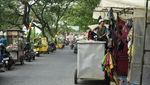 Geliat Pedagang Kaki Lima di Kawasan BKT
